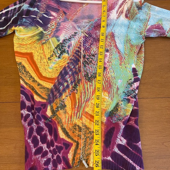 Alberto Makali Colorful Zipper Embellished Top - Picture 7 of 7